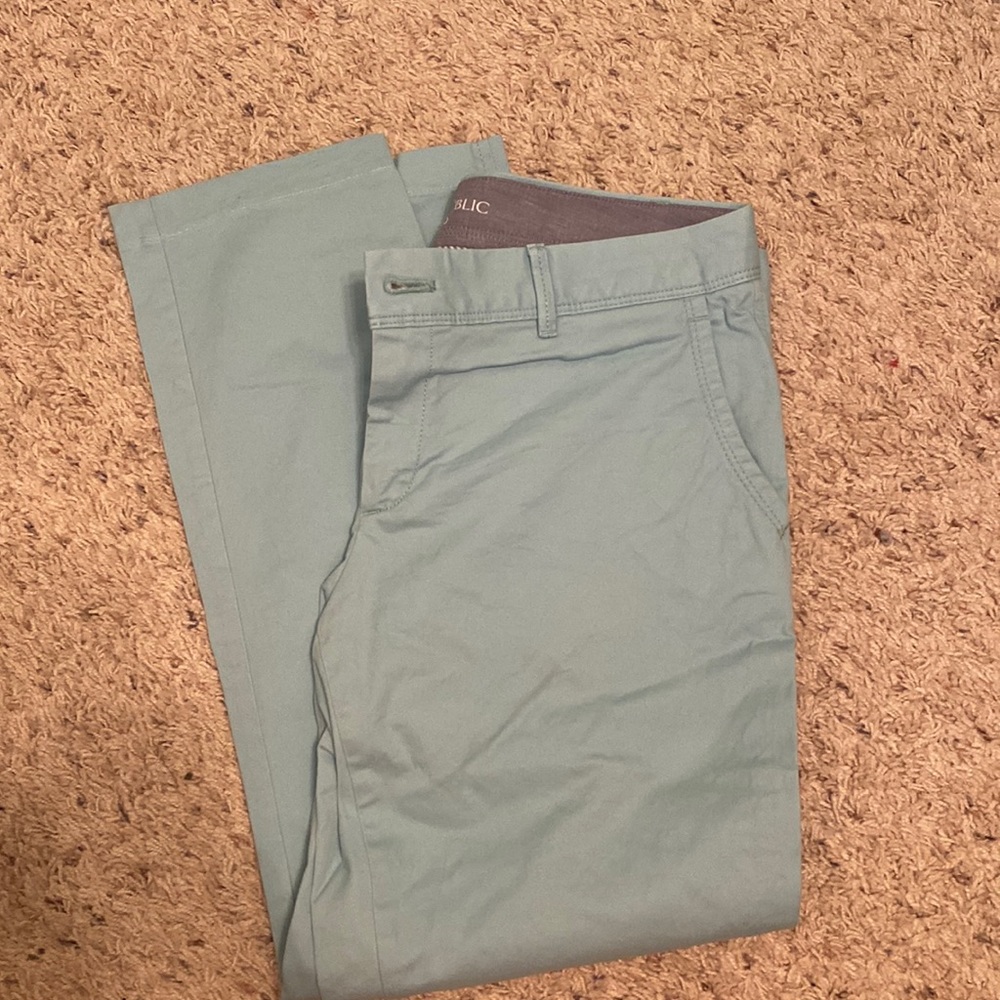 Banana Republic City Chino pants, size 2, worn once